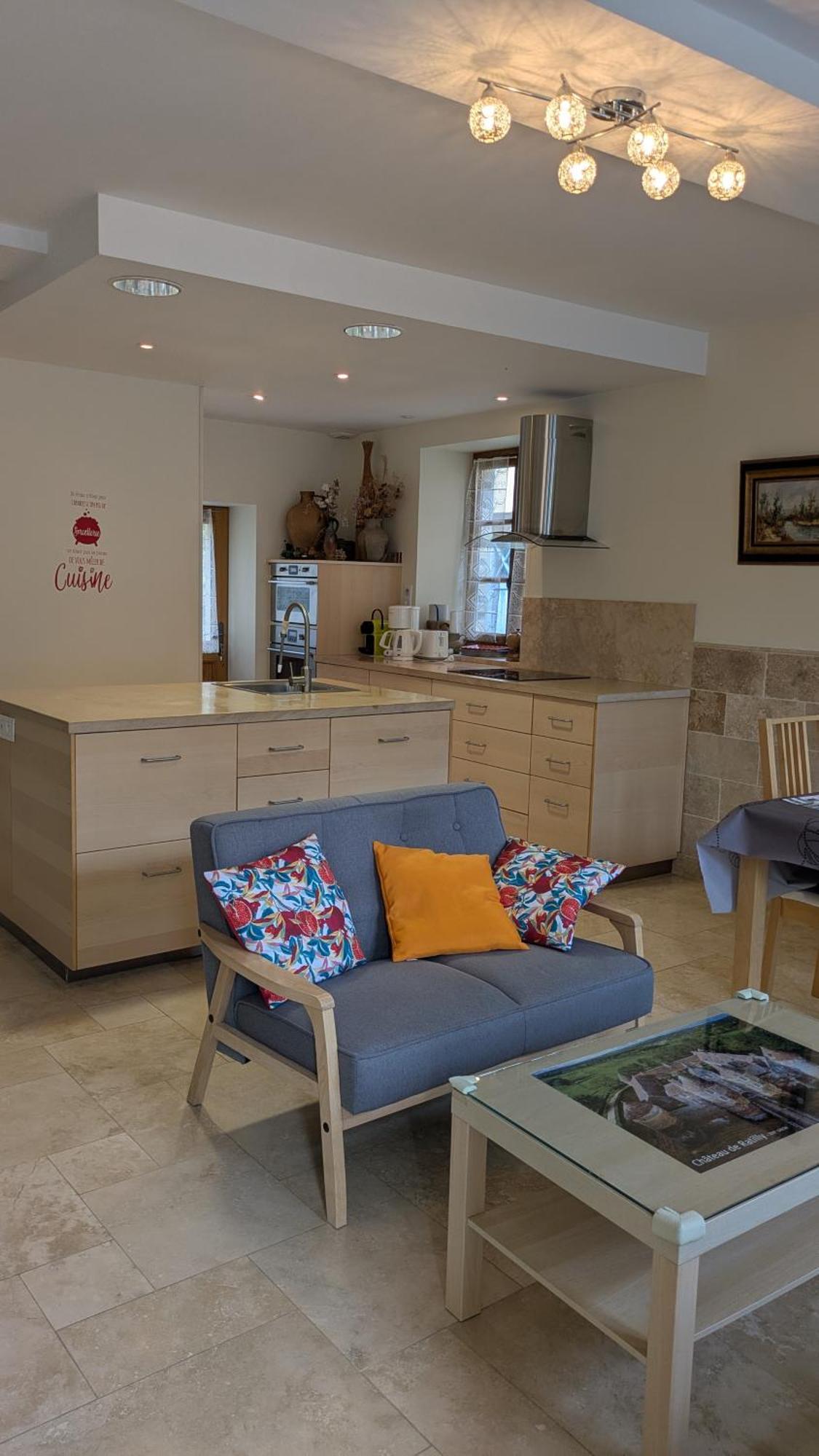 La Maison D'A Cote Saint-Amand-en-Puisaye 객실 사진
